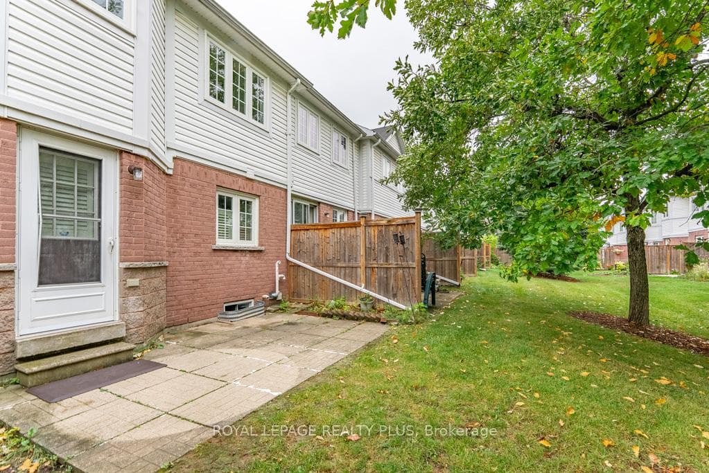 6830 Meadowvale Town Cent Circle Unit 69 photo 6