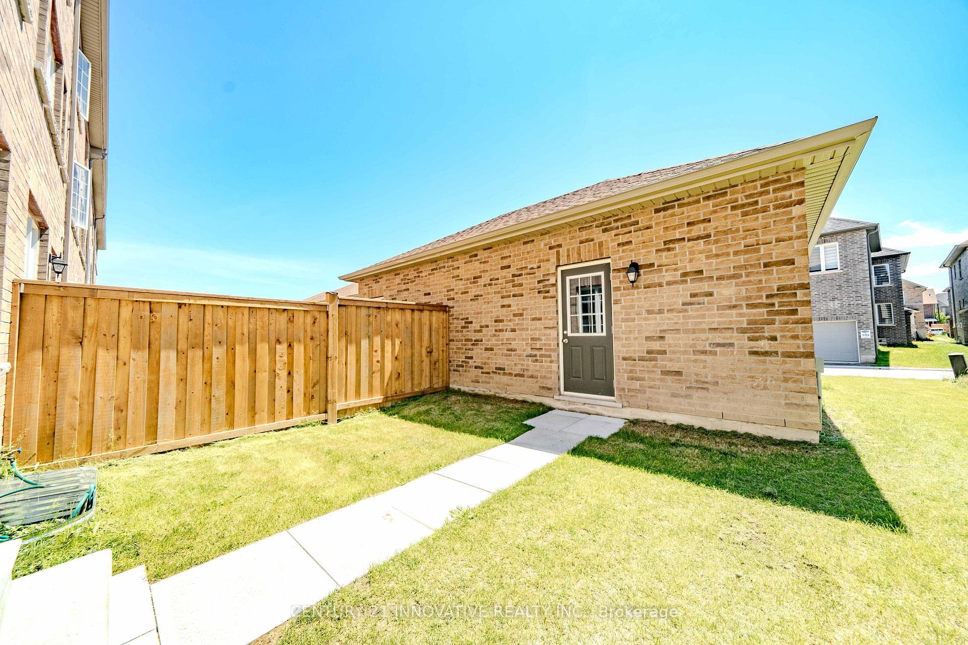 571 White's Hill Avenue photo 36