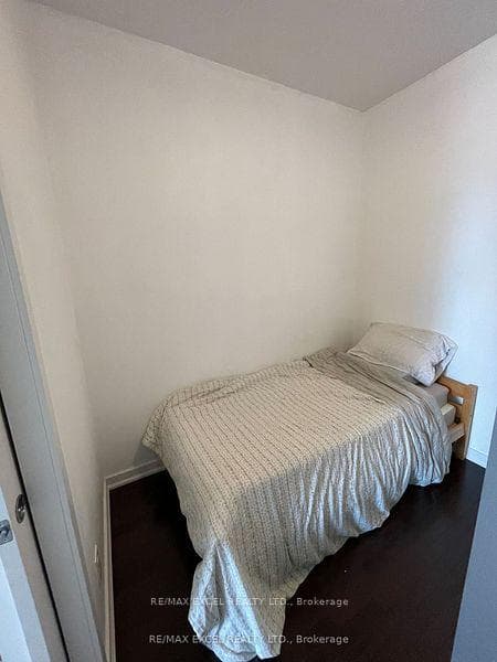 12 York Street Unit 1003 photo 8