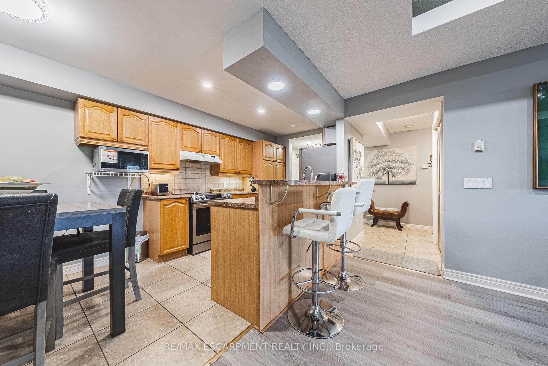 990 Golf Links Road Unit 308 photo 13