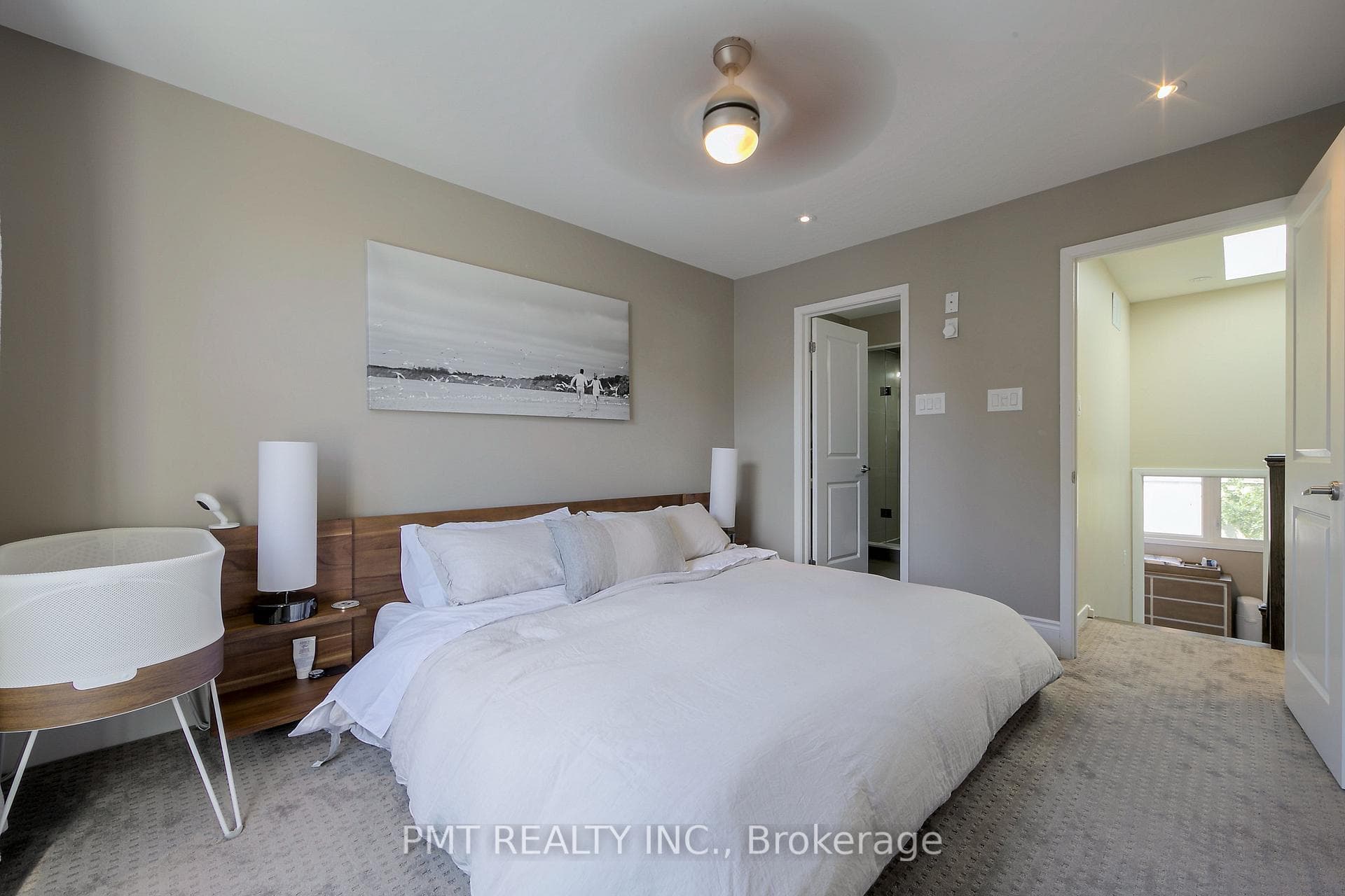 210 Bedford Road photo 26