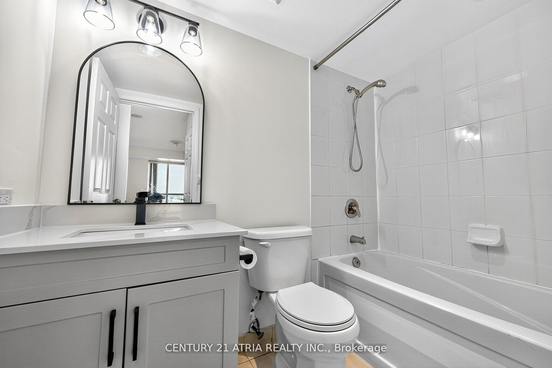 8 Mondeo Drive Unit 716 photo 22