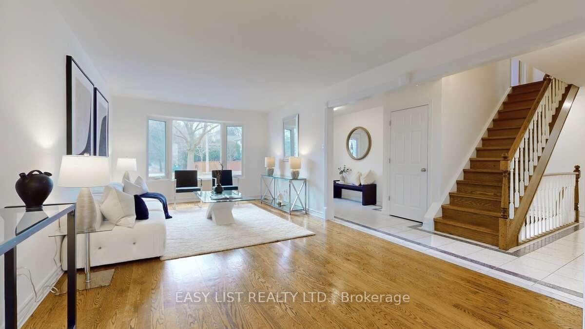 855 Queen Street Unit 1 photo 8