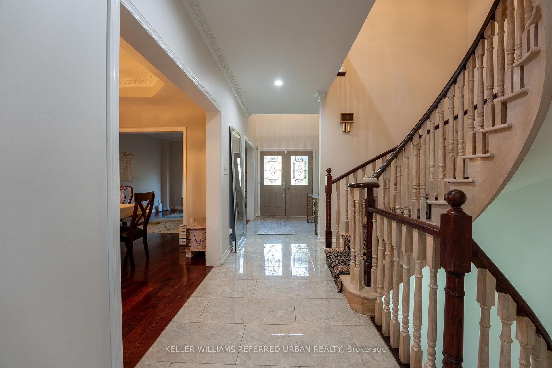 68 Burnett Avenue photo 5