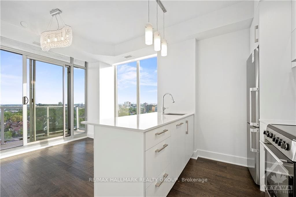 255 BAY Street Unit 1414 photo 14