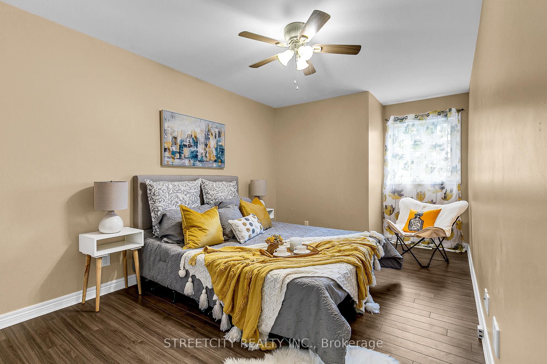 465 Jewel Street photo 17