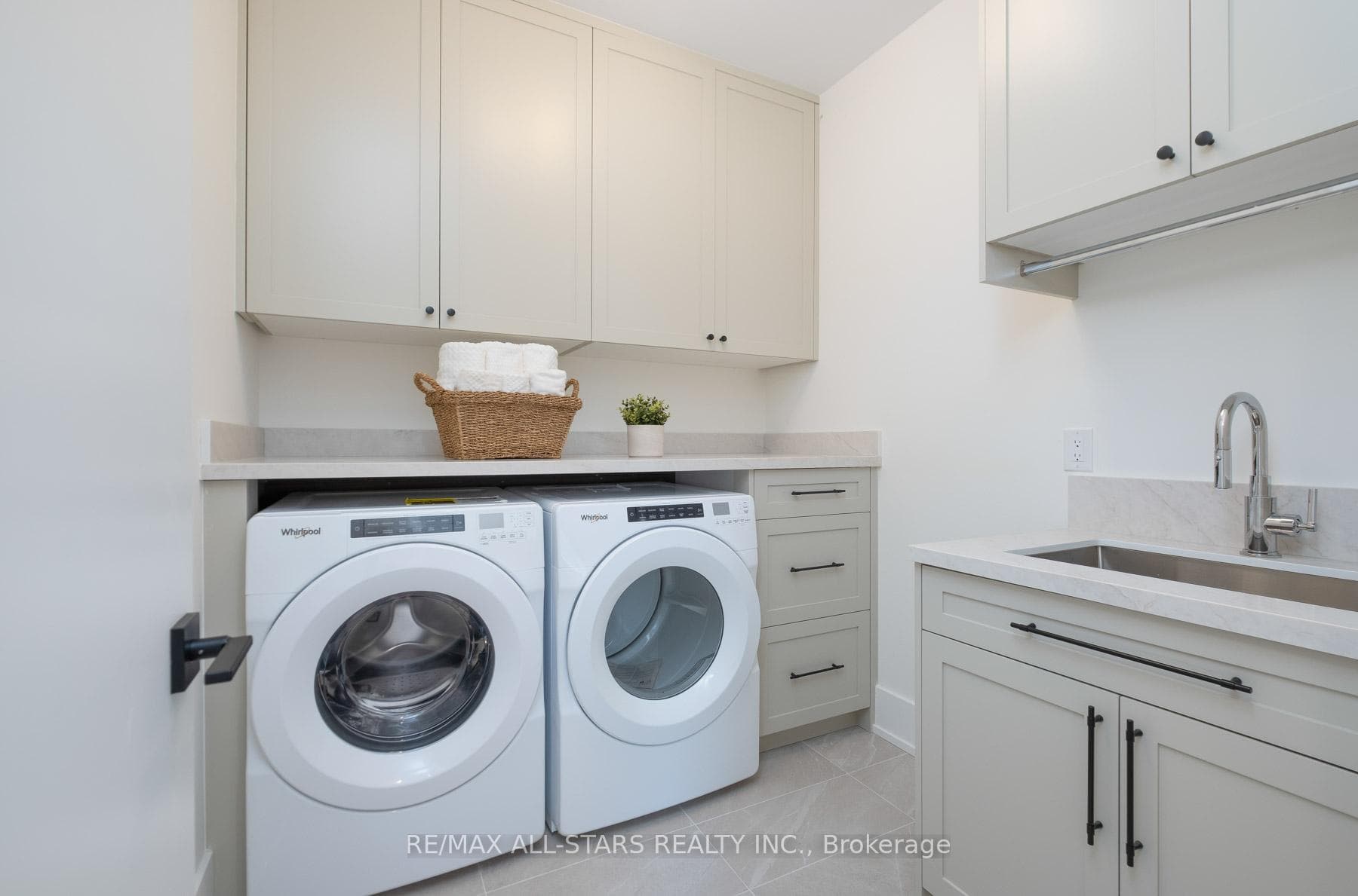 38 Clonmore Drive photo 27