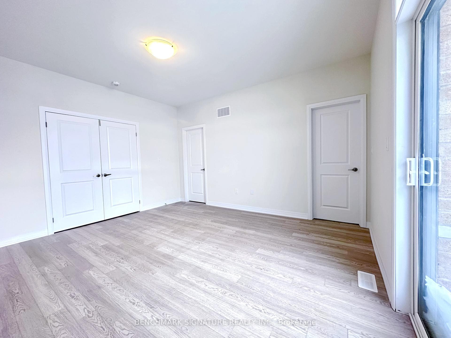 20 Millman Lane photo 7