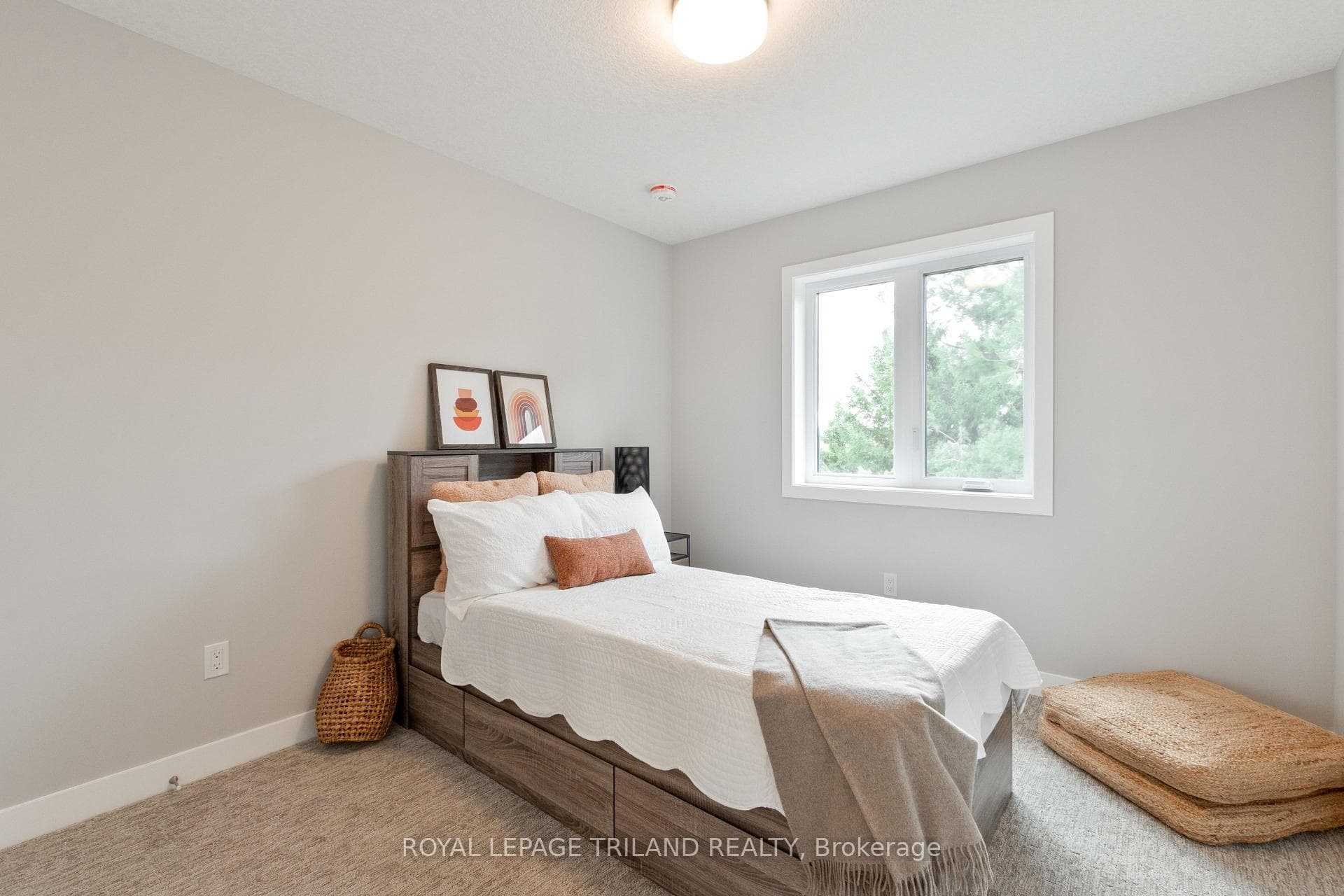 143 STYLES Drive photo 22
