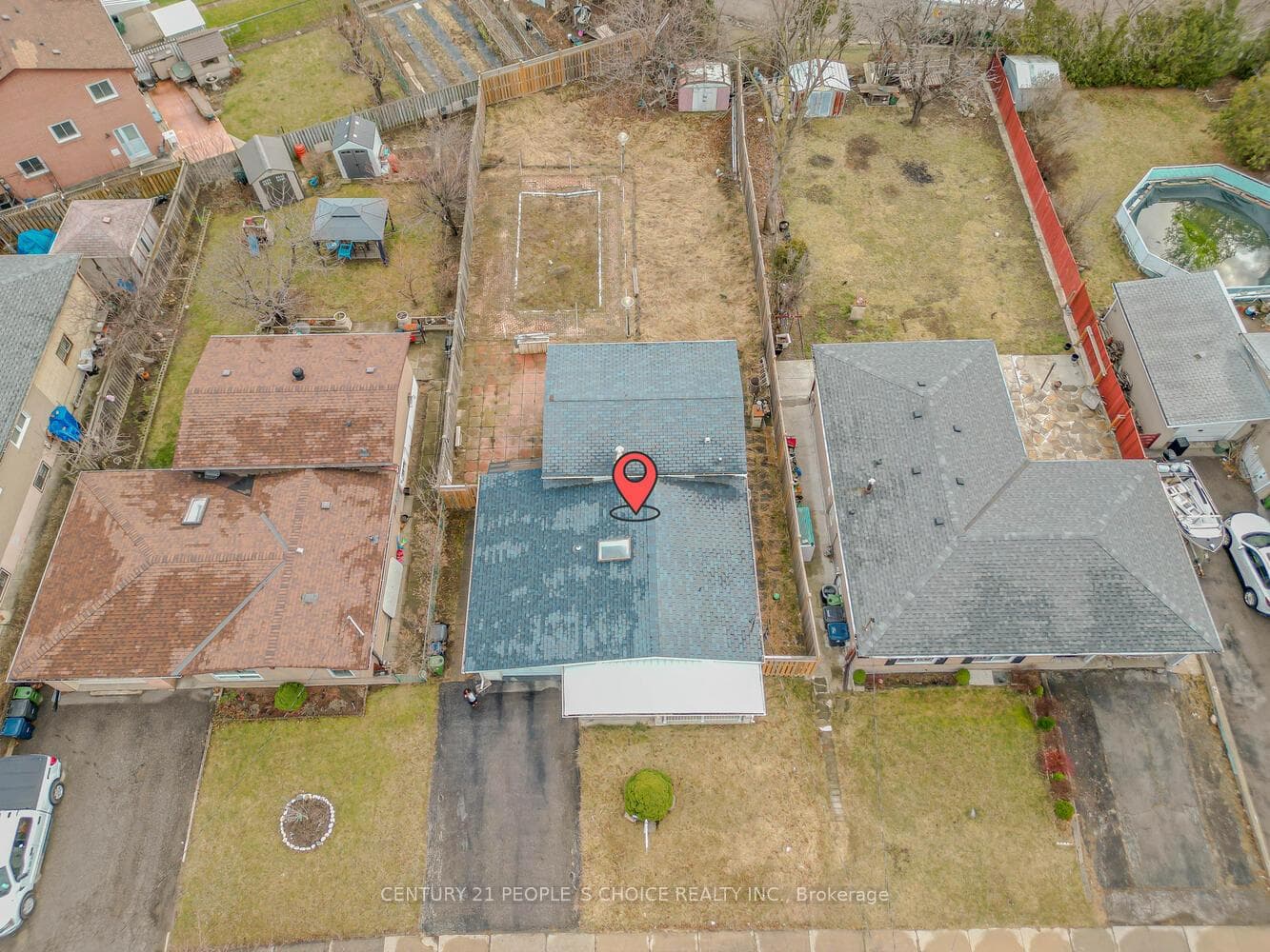 11 Checker Court photo 3