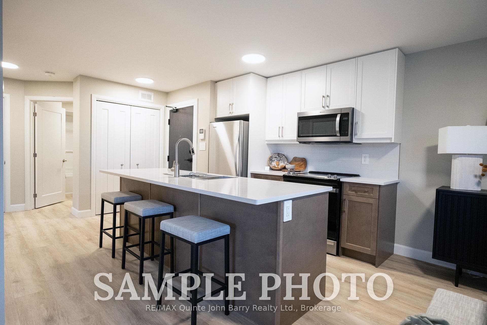 108-10 Hillside Meadow Drive photo 4