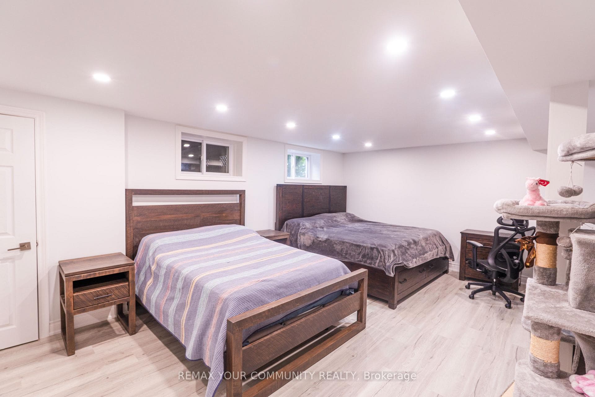 2950 17th Side Road photo 31