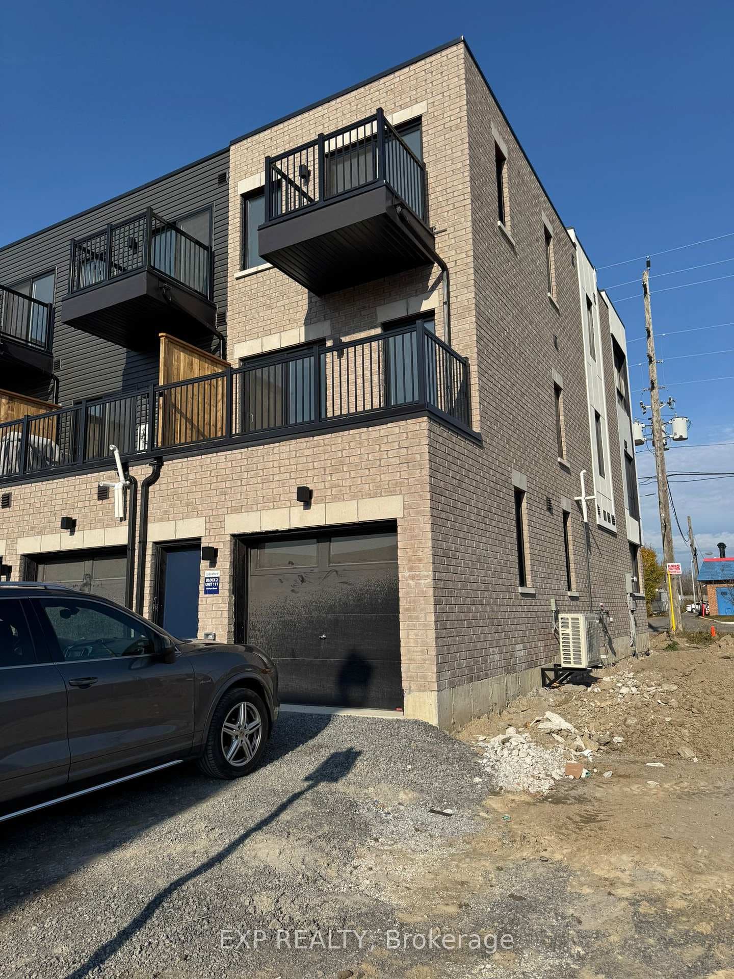 143 Hunt Street photo 3
