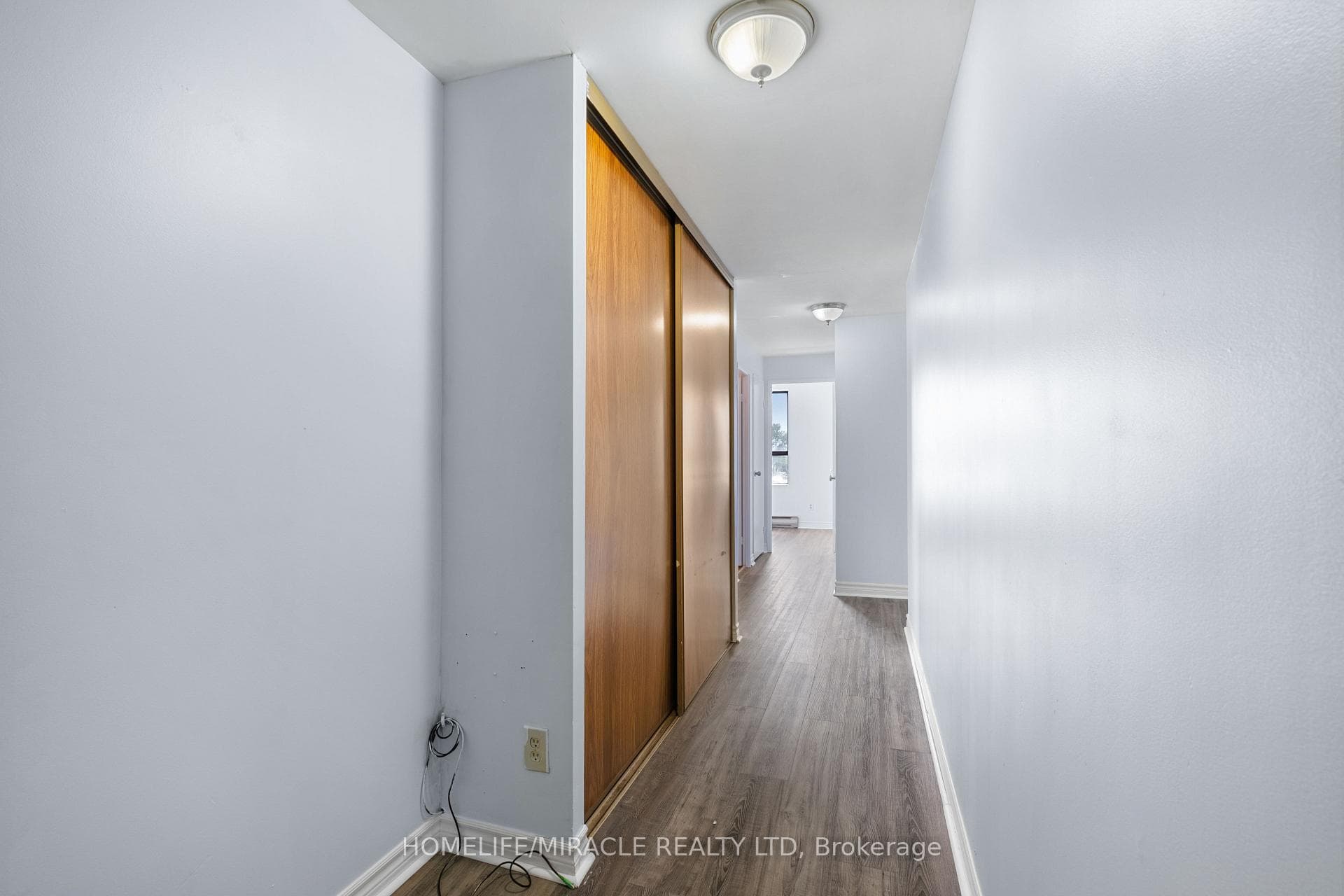 17 Eldon Hall Place Unit 614 photo 15