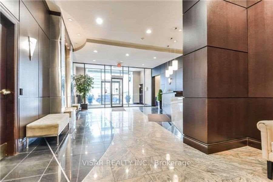 18 Yonge Street Unit 603 photo 4