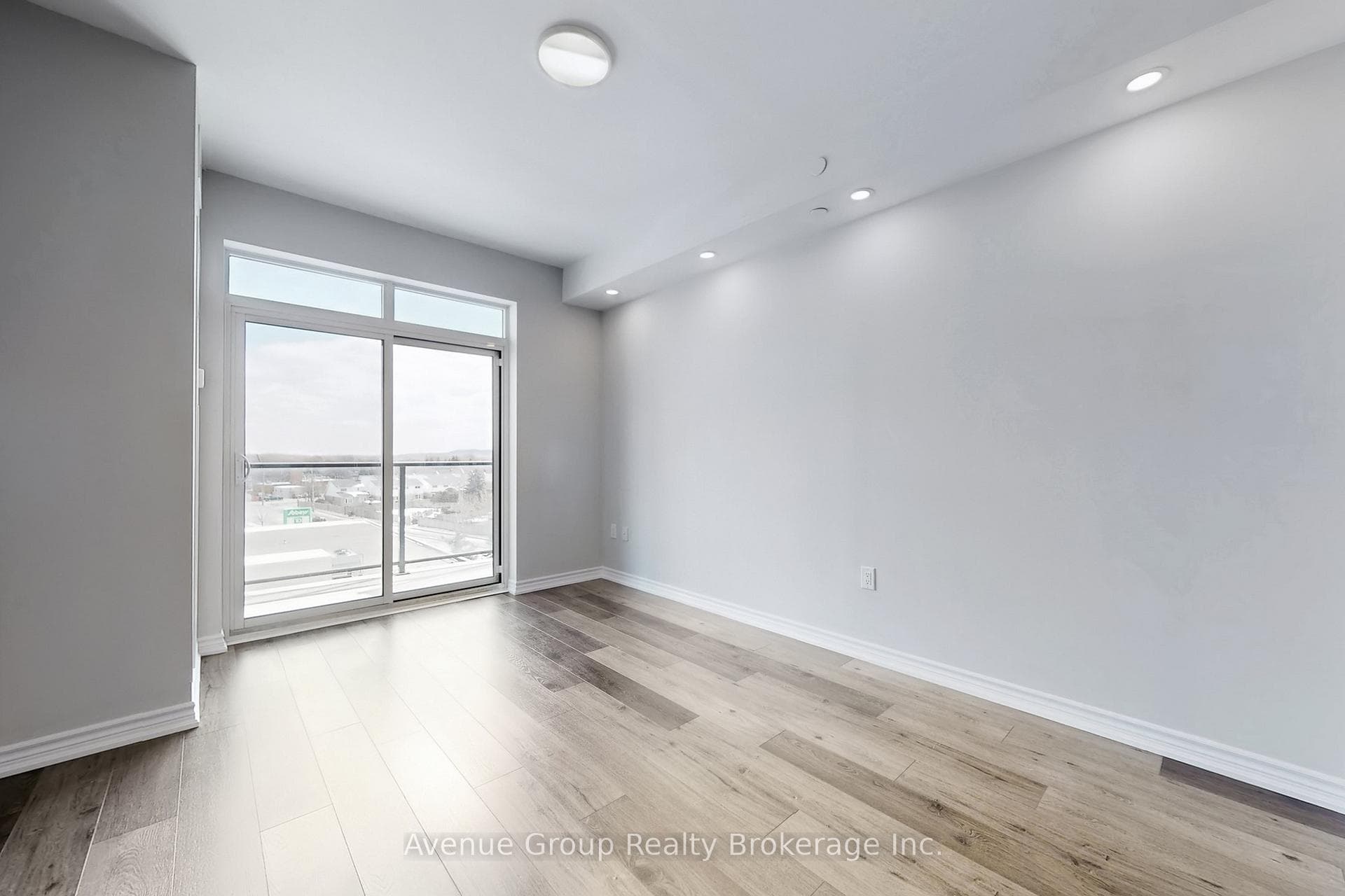 5055 Greenlane Road Unit 520 photo 13