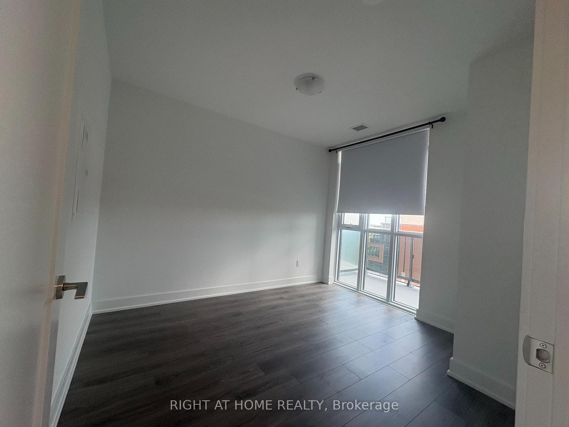 2545 Simcoe Street Unit 357 photo 11