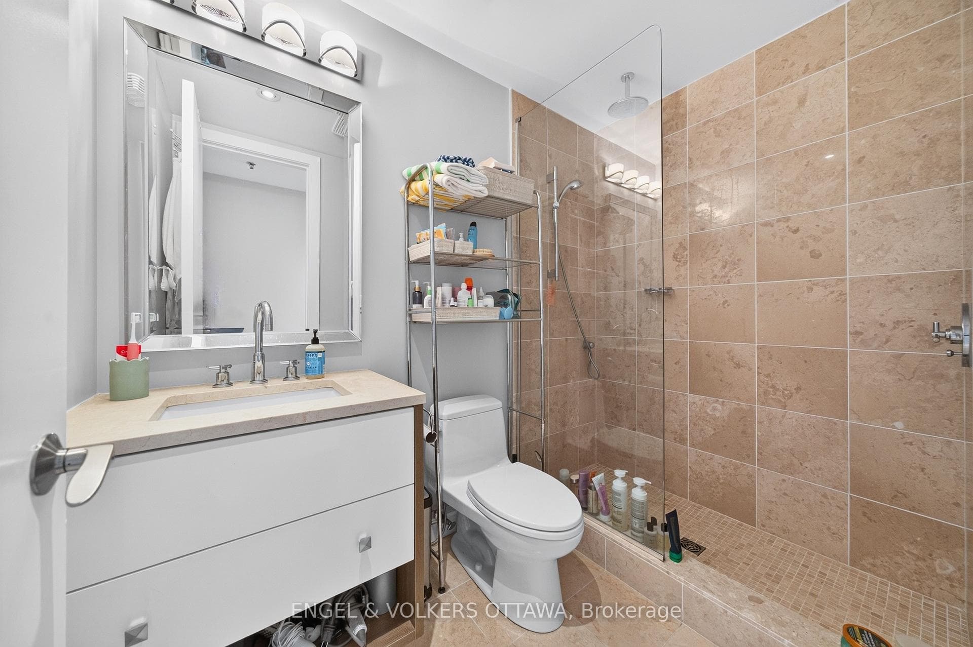 300 Lisgar Street Unit 1011 photo 18