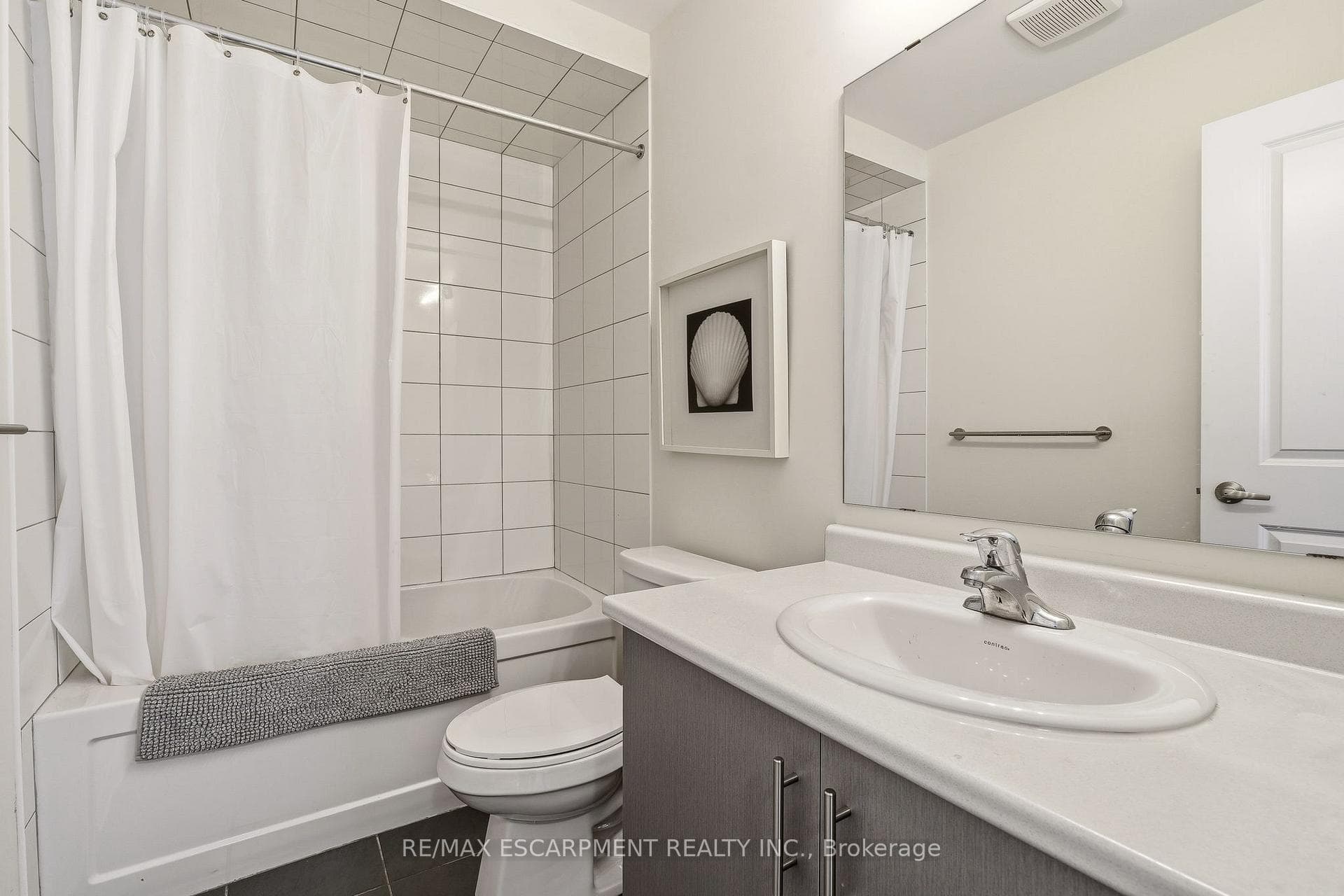67 PINOT Crescent photo 39