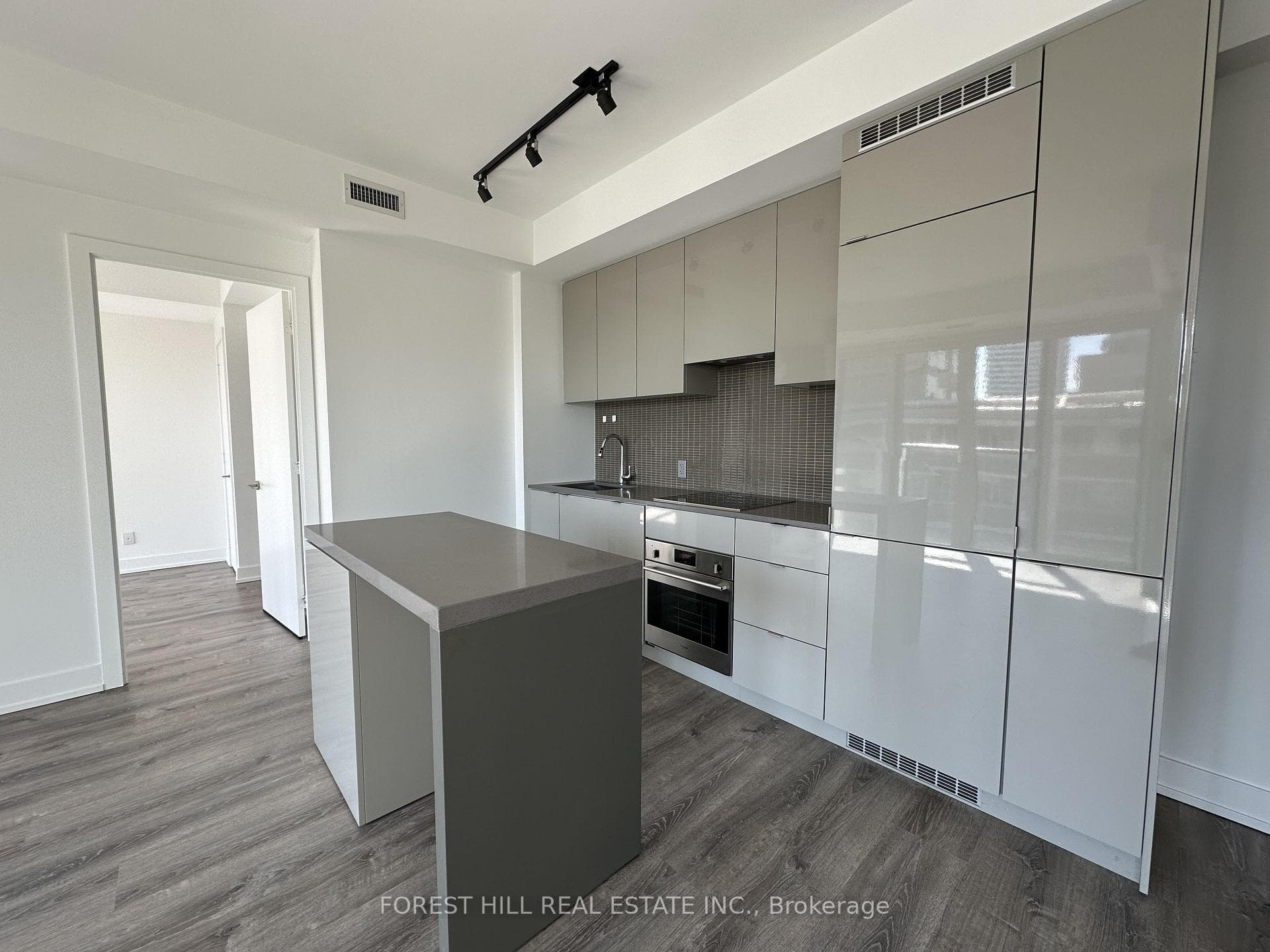 7 Grenville Street Unit 2207 photo 3