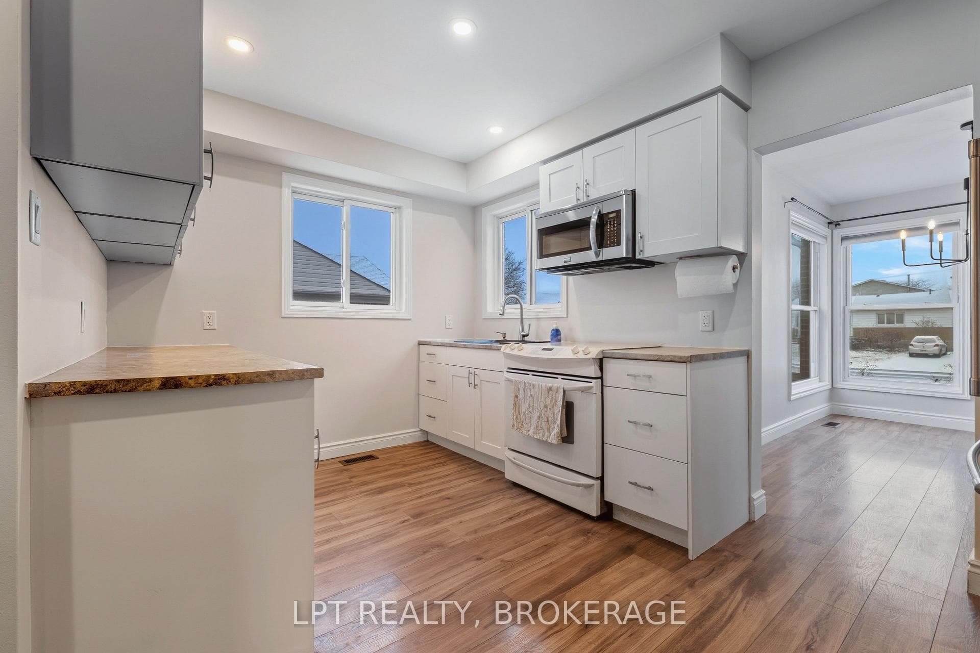 9 Elizabeth Avenue photo 14