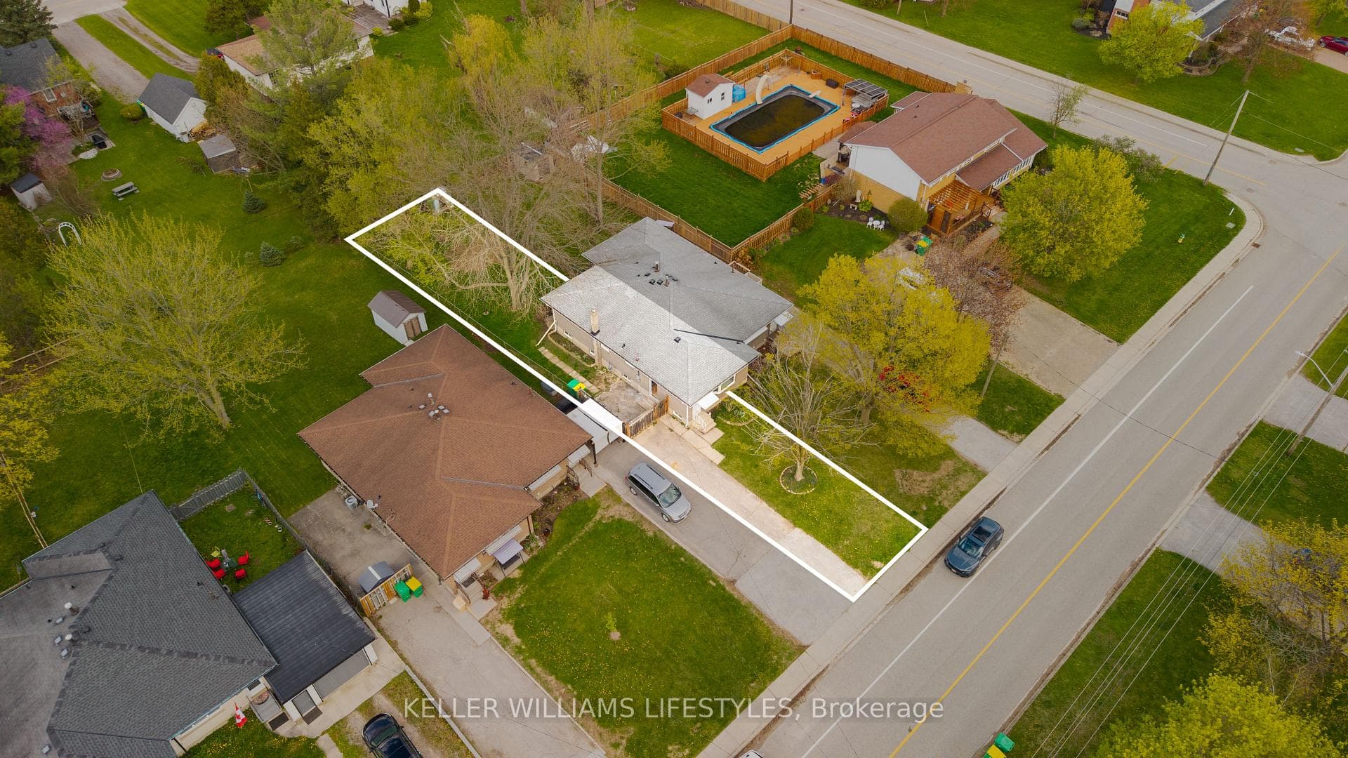 159 Ewen Avenue Unit A photo 1