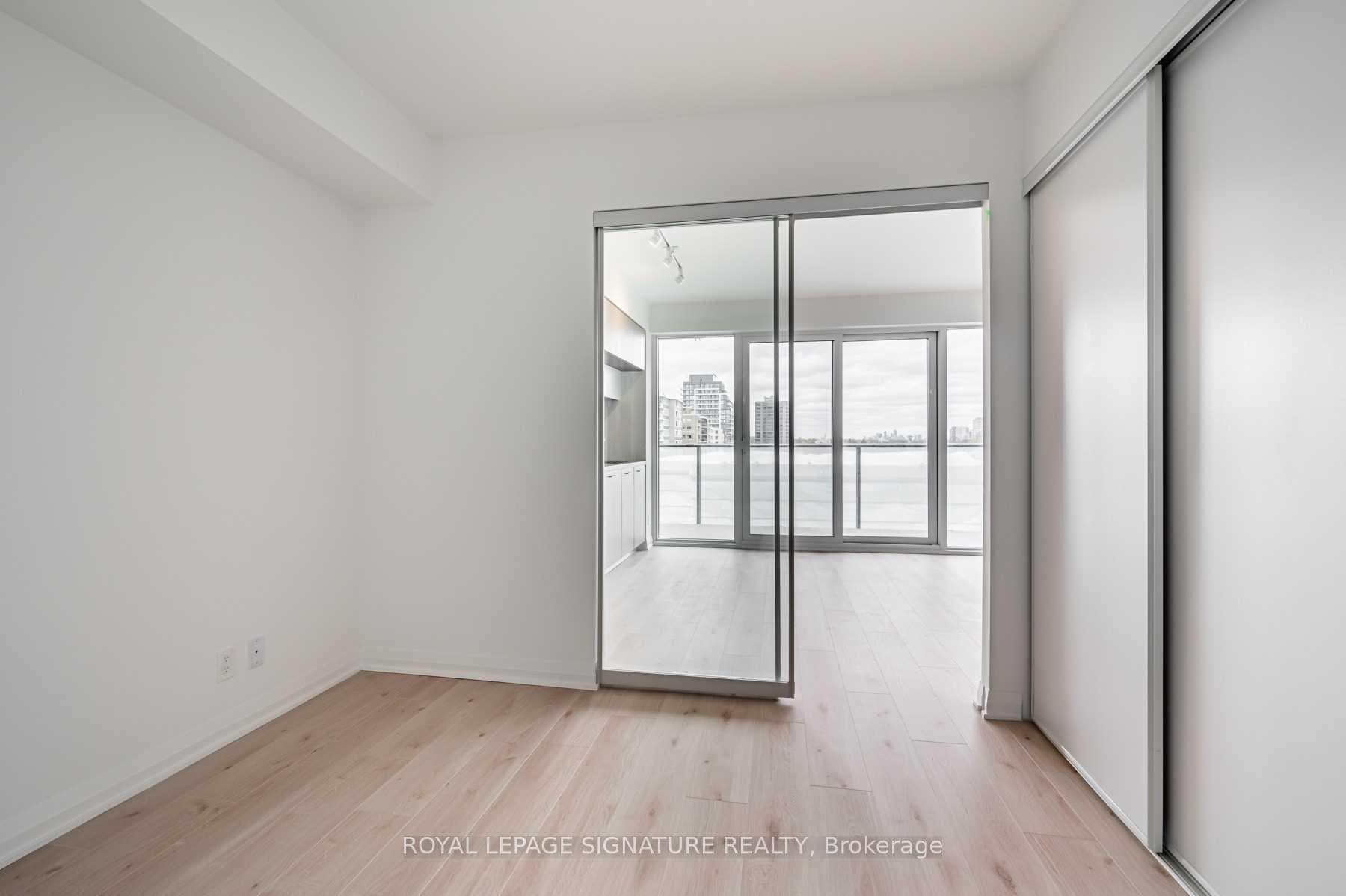 99 Foxbar Road Unit 1005 photo 14