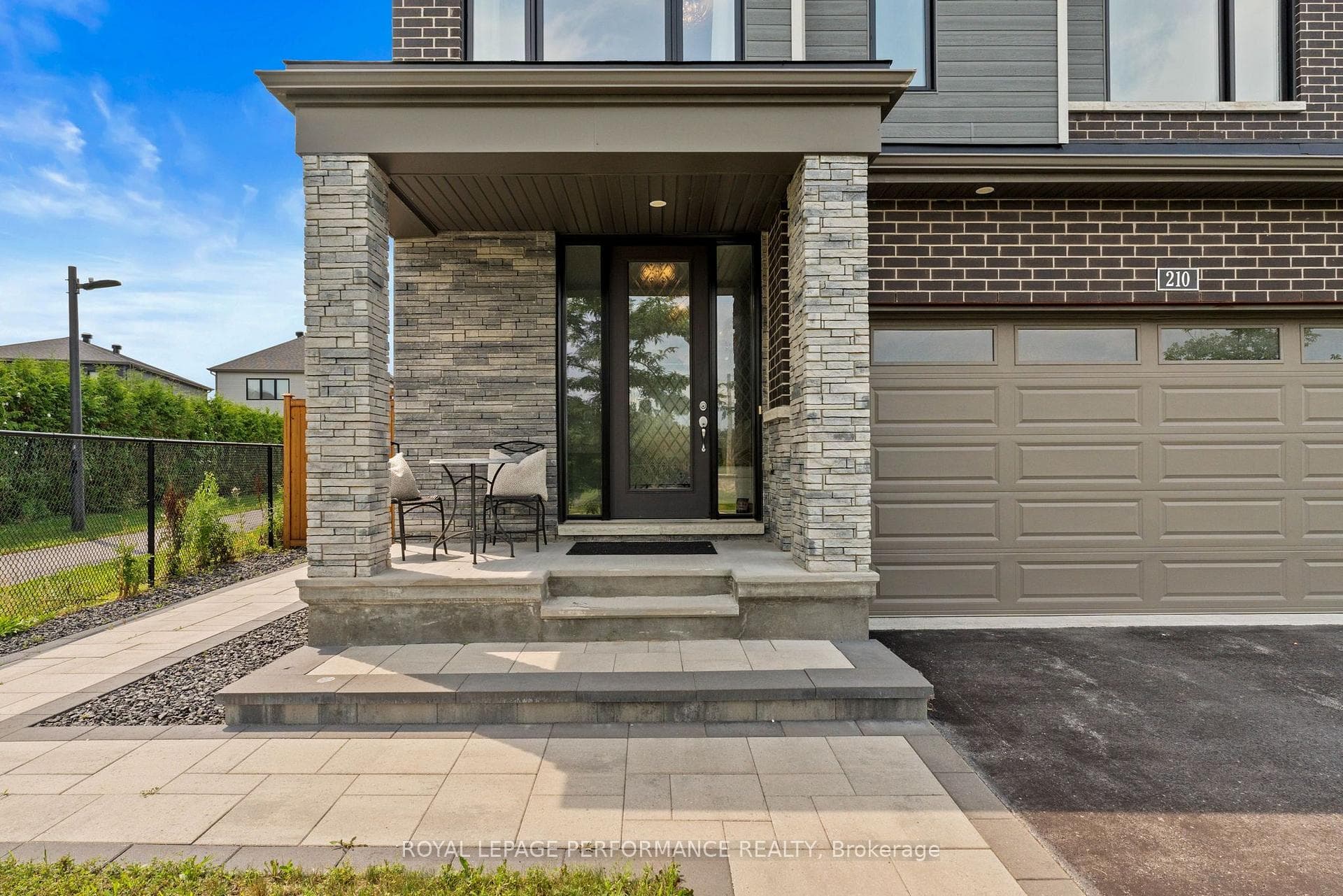 210 Spindrift Circle photo 2