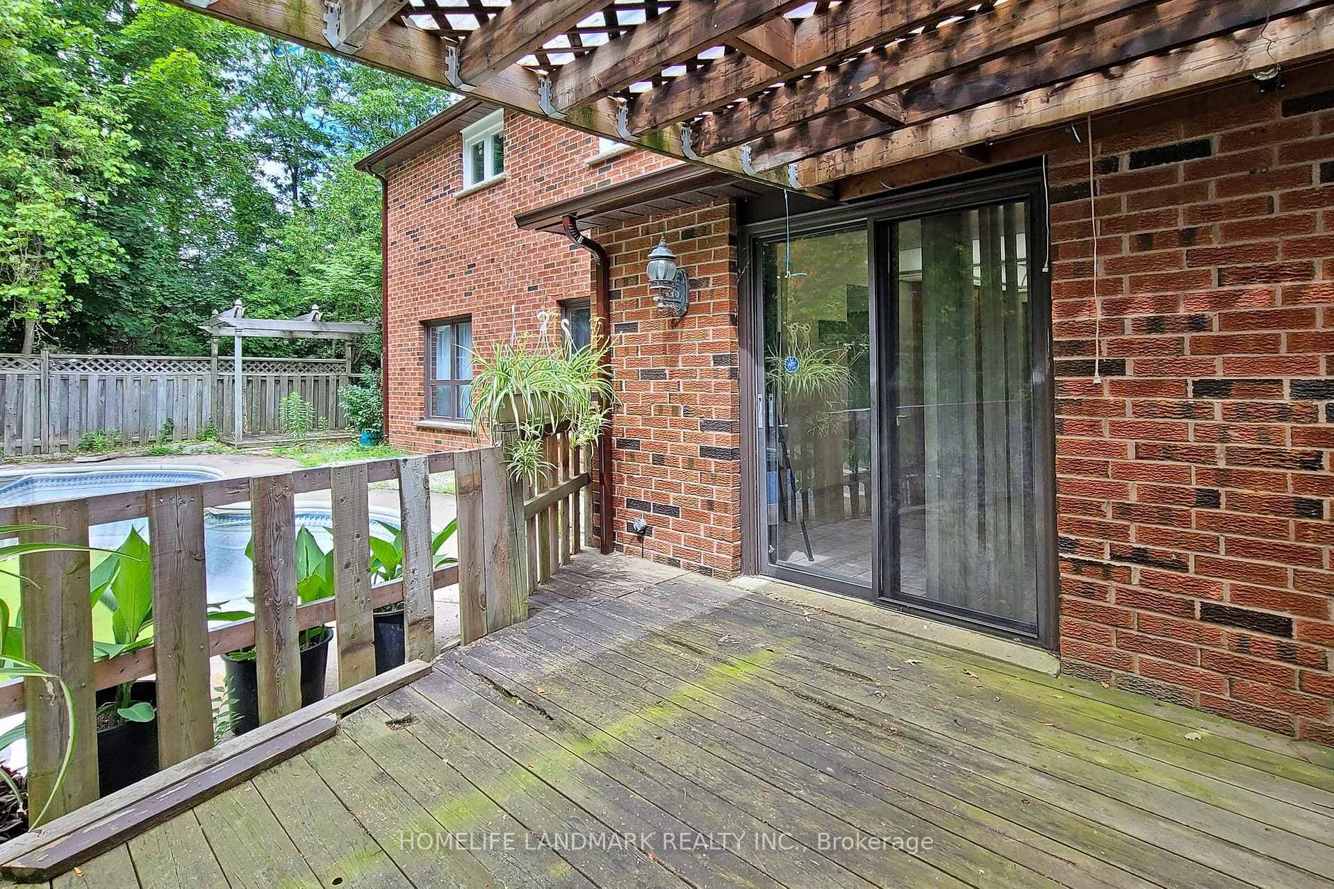 69 Windrush Trail photo 37