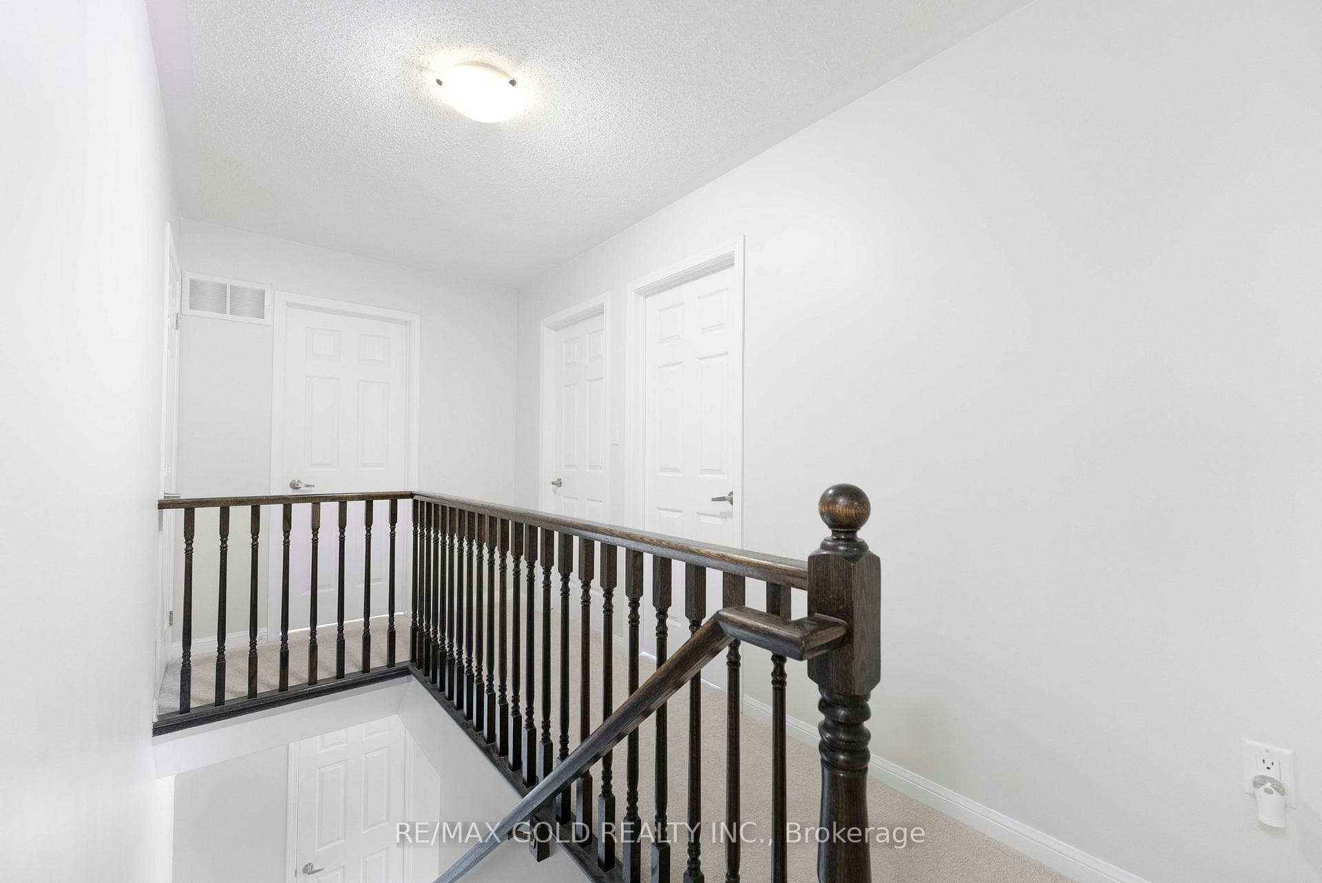 323 Dymott Avenue photo 33