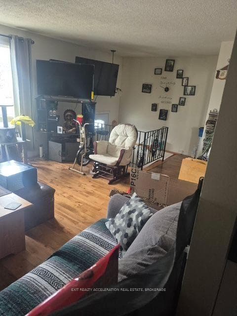 21 Camden Court photo 3