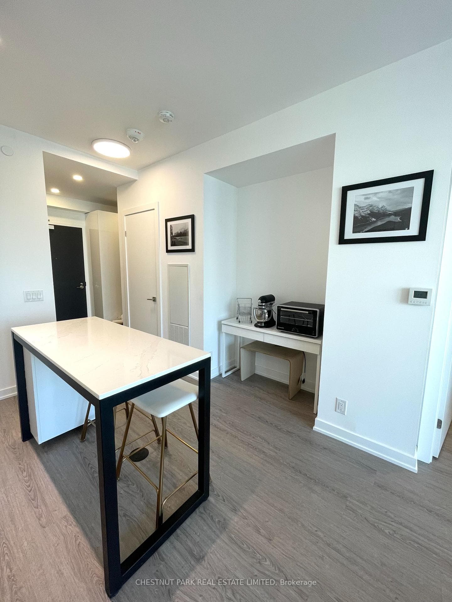 609 Avenue Road Unit 708 photo 12
