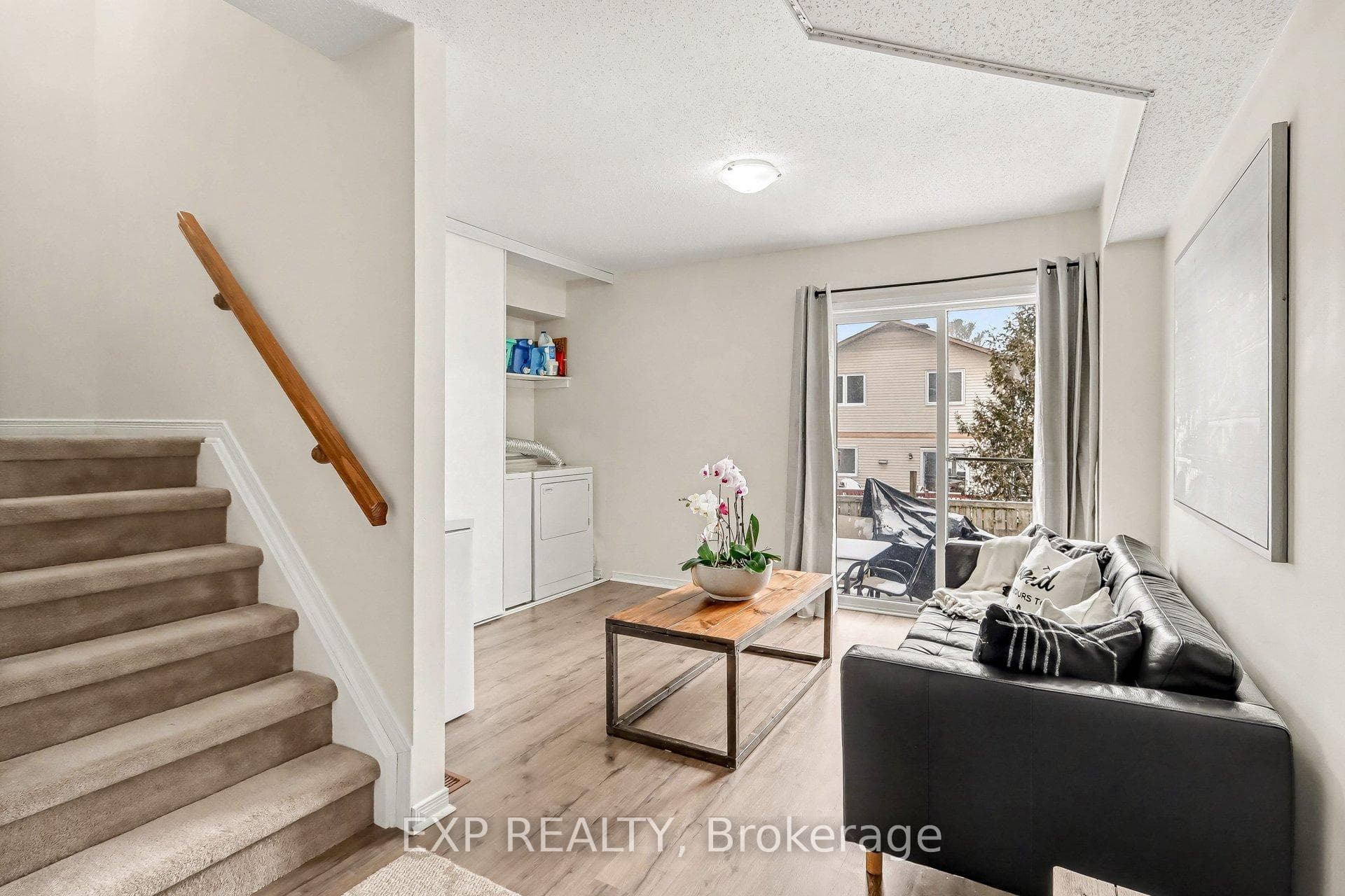 211 Gershwin Private photo 21
