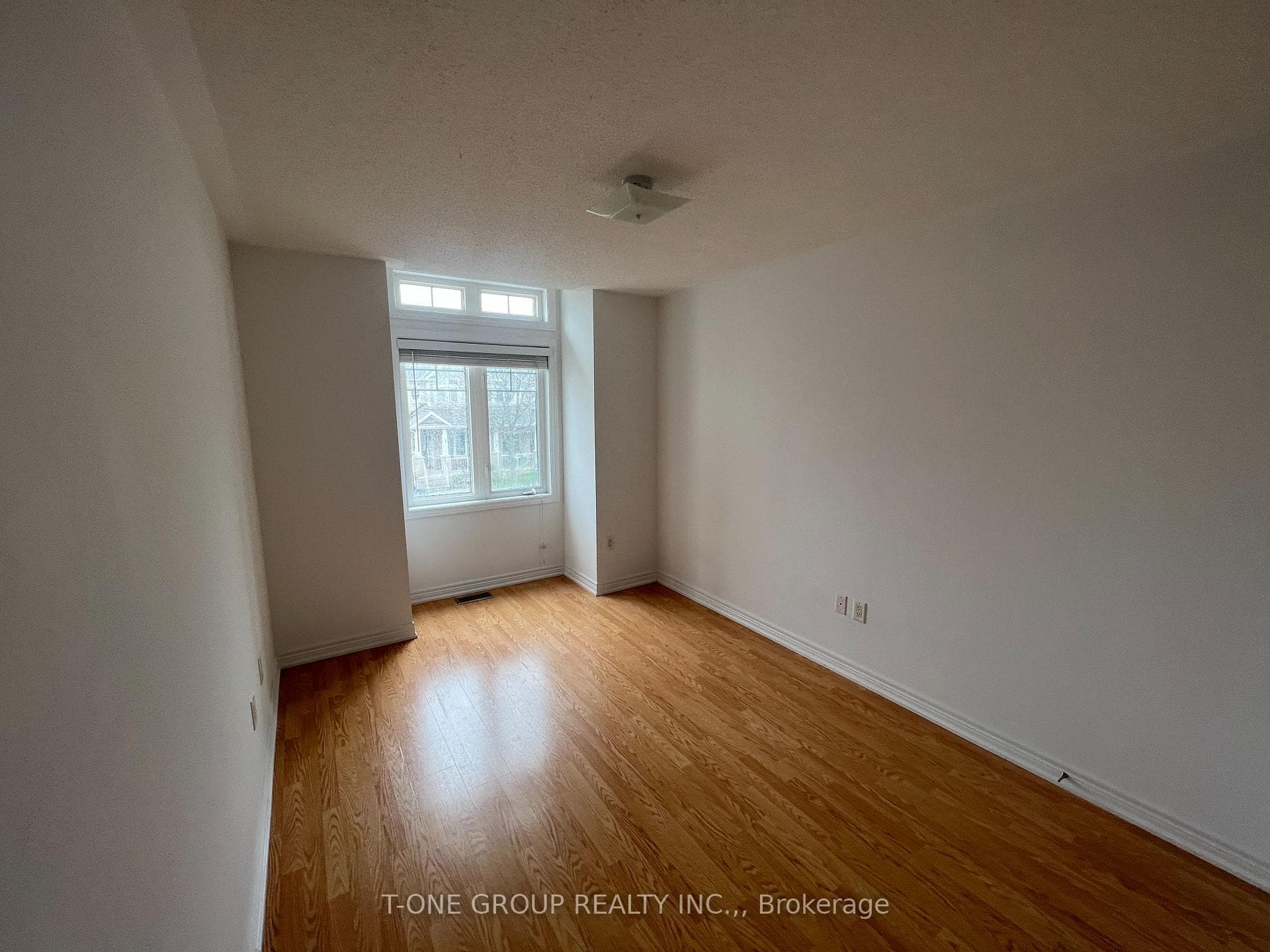 44 Brower Avenue photo 12