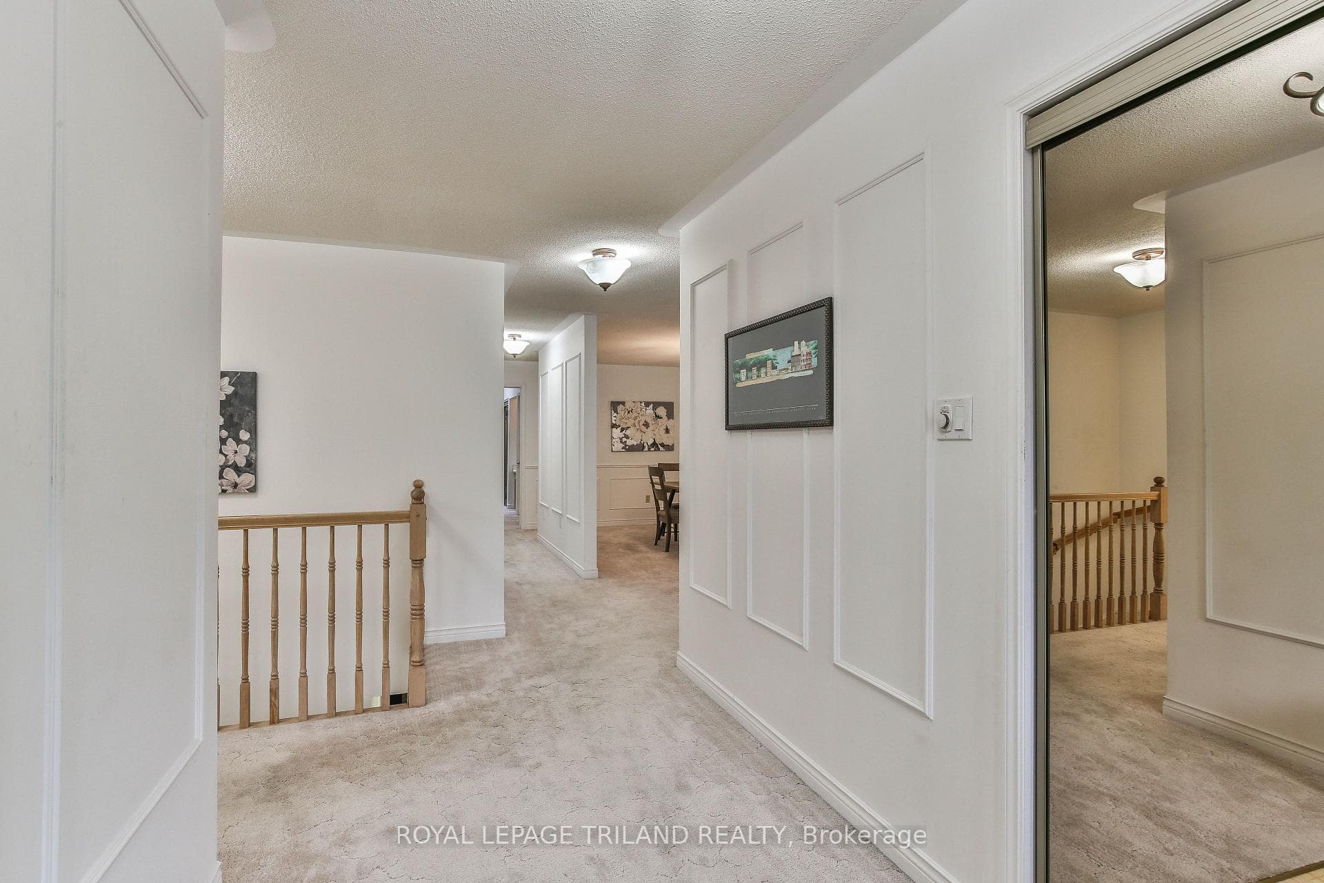 60 ROSECLIFFE Crescent Unit 8 photo 7