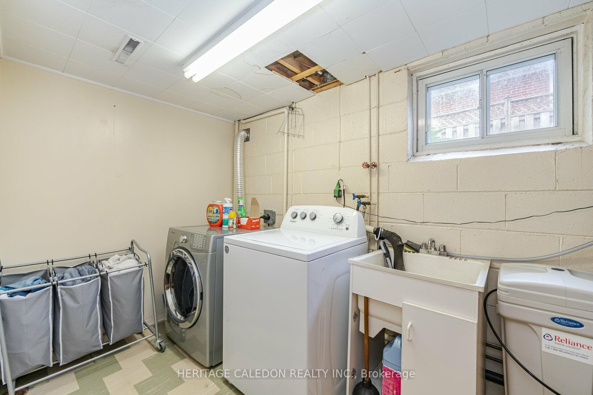 7 Braemore Road photo 34