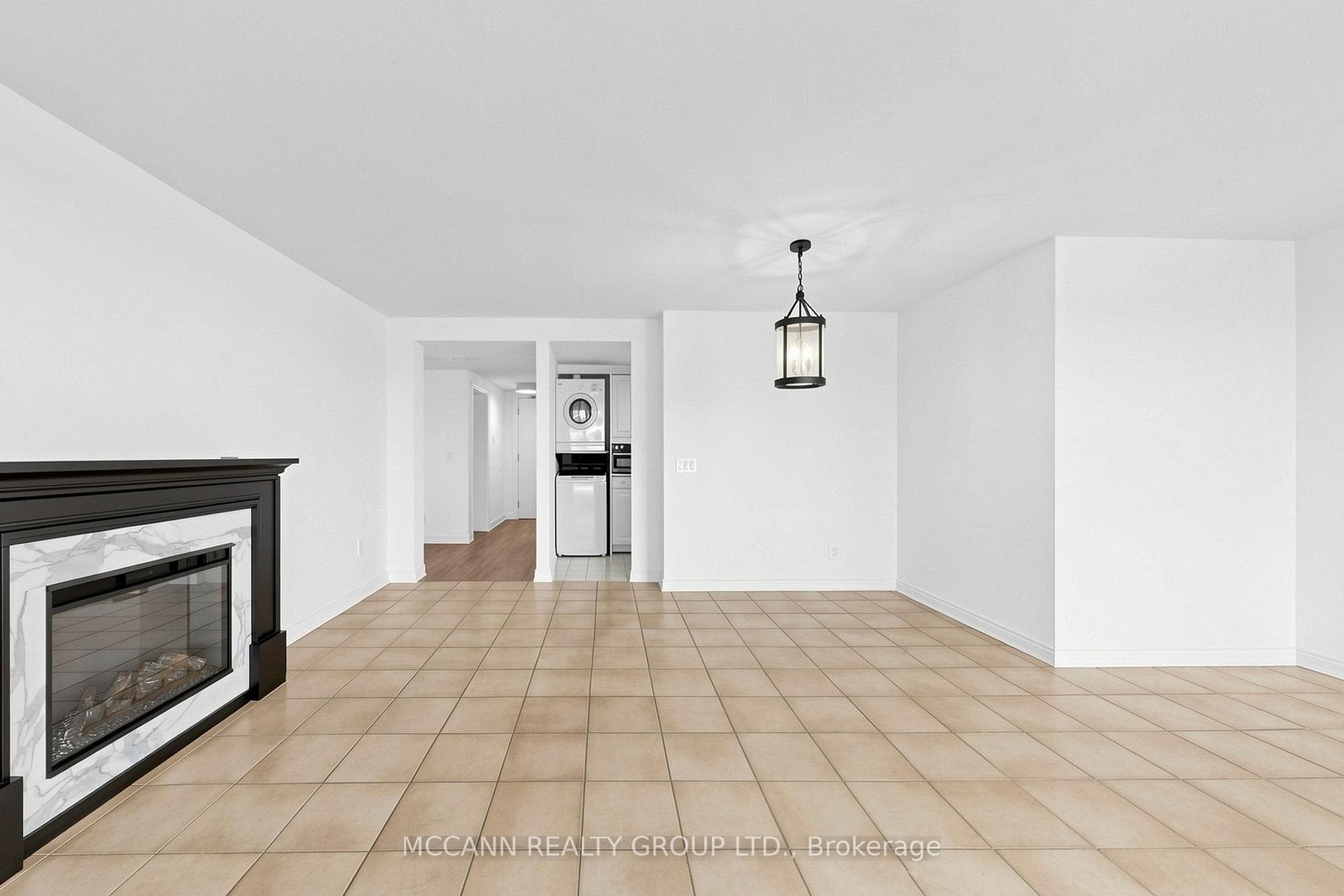 720 Spadina Avenue Unit 1510 photo 10