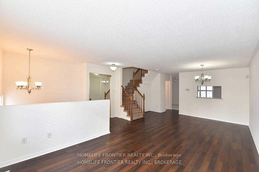 2C Leaside Park Drive photo 6