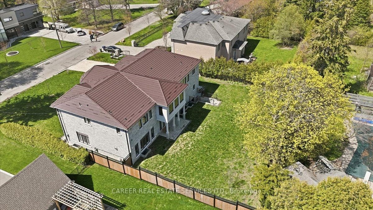 6 Bellehaven Crescent photo 44