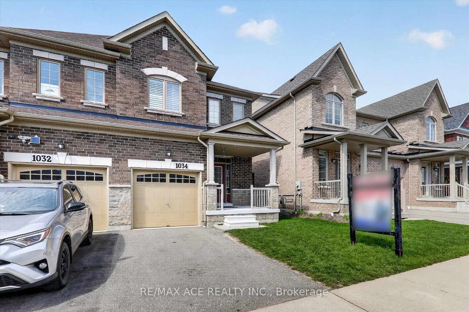 1034 Byron Street photo 3