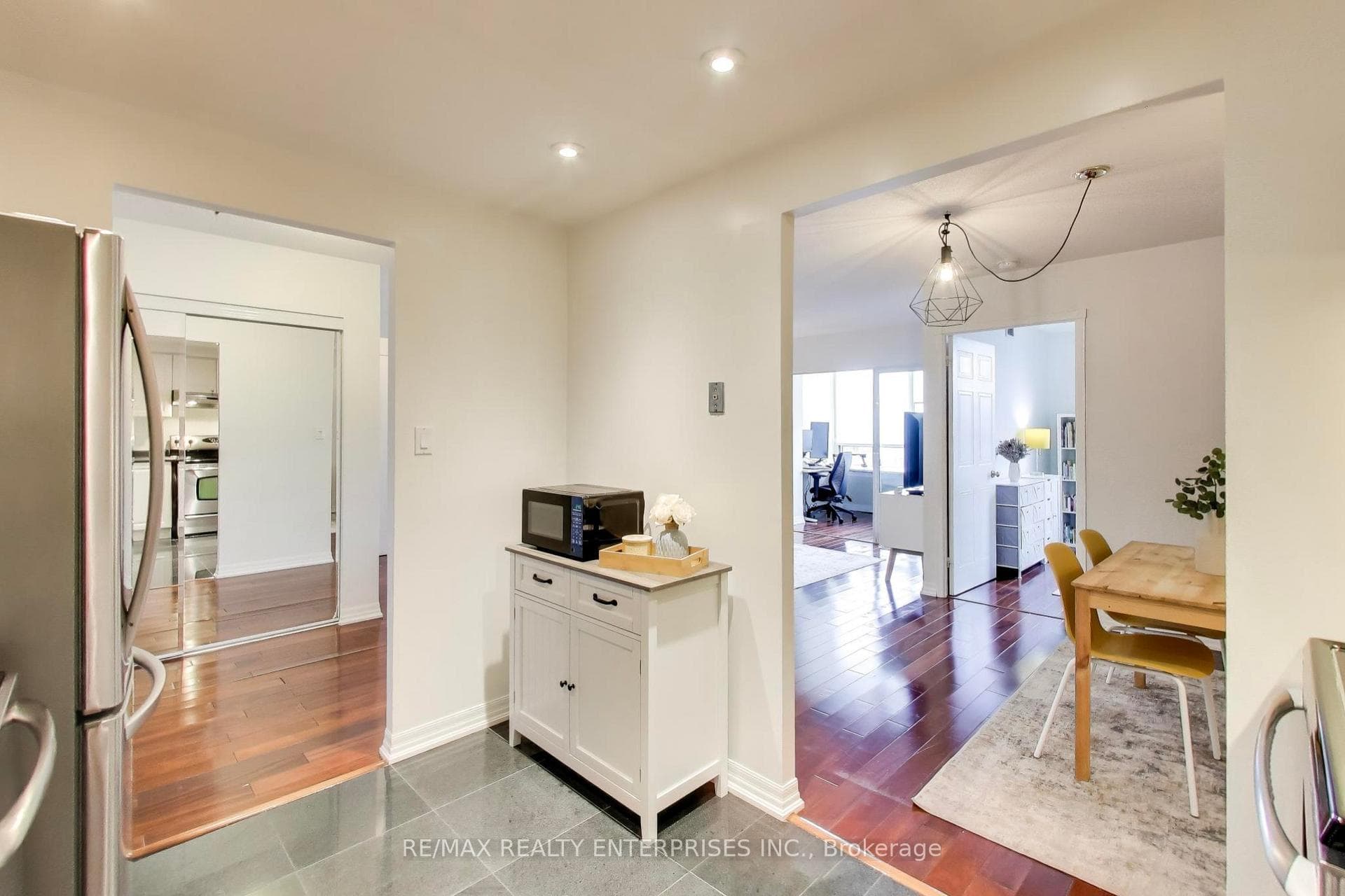 135 Hillcrest Avenue Unit 309 photo 10