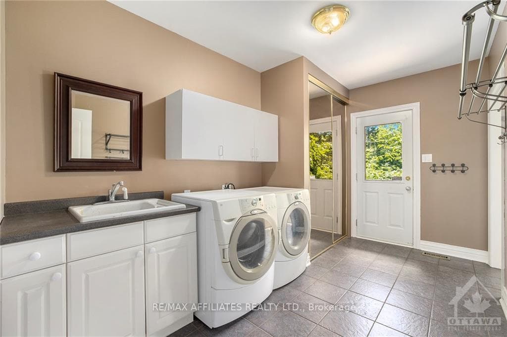 17 THOMAS FULLER Drive photo 15
