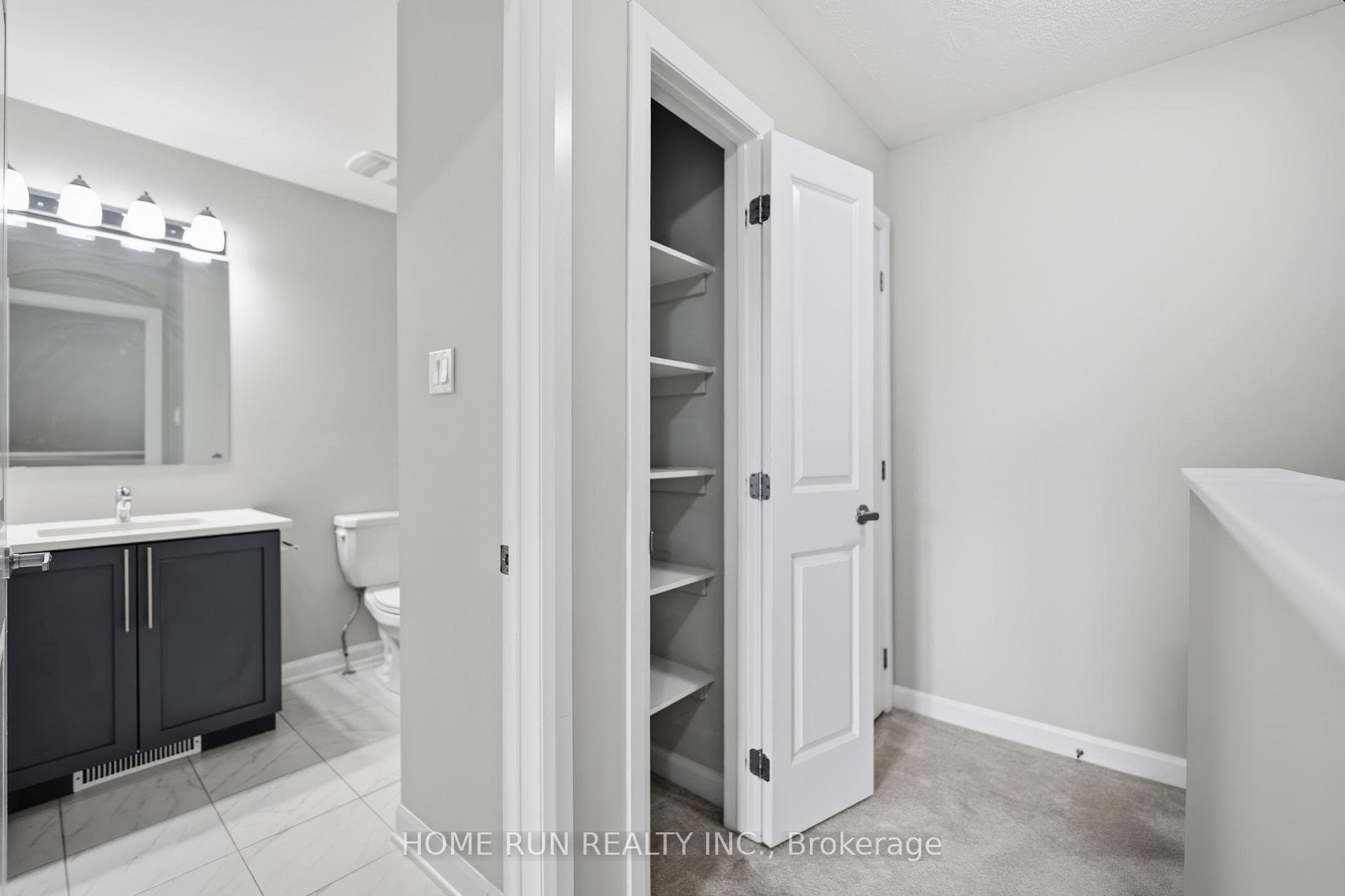 60 Teelin Circle photo 29