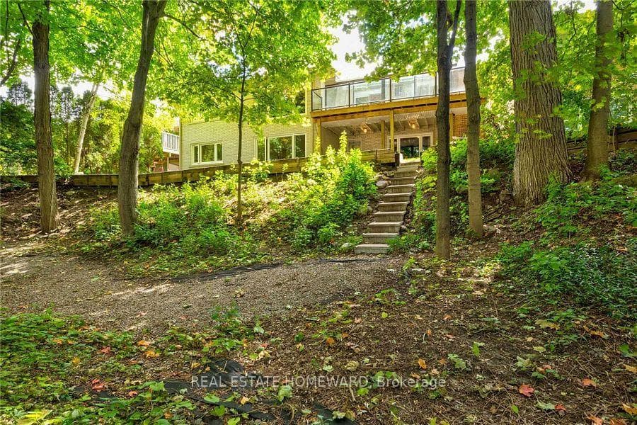 34 Delair Crescent photo 48