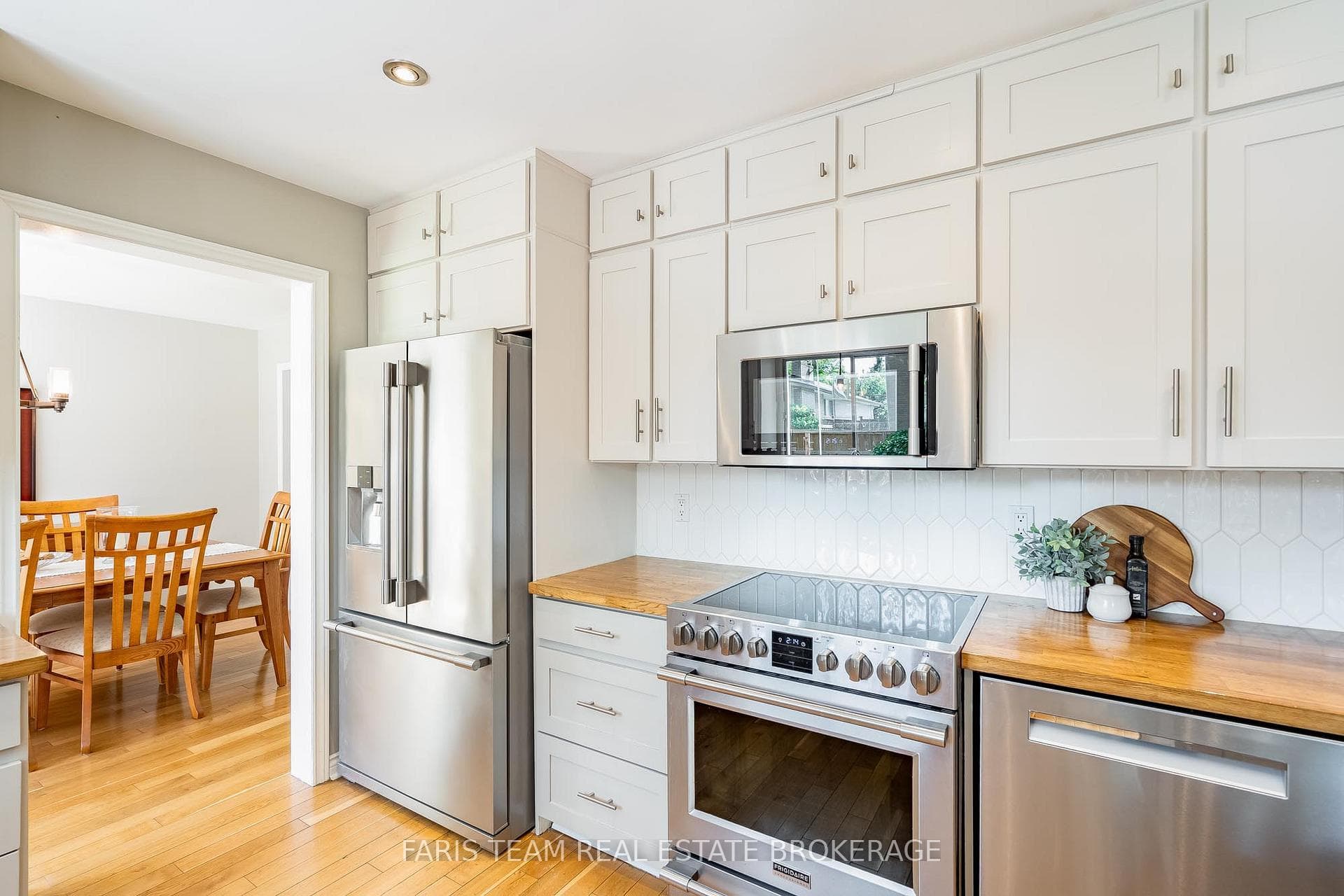 55 Oakridge Drive photo 6