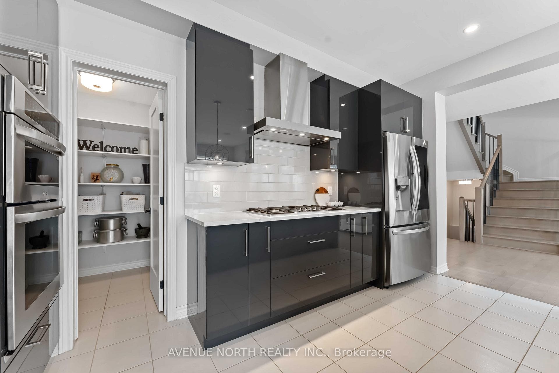 711 Moonflower Crescent photo 13