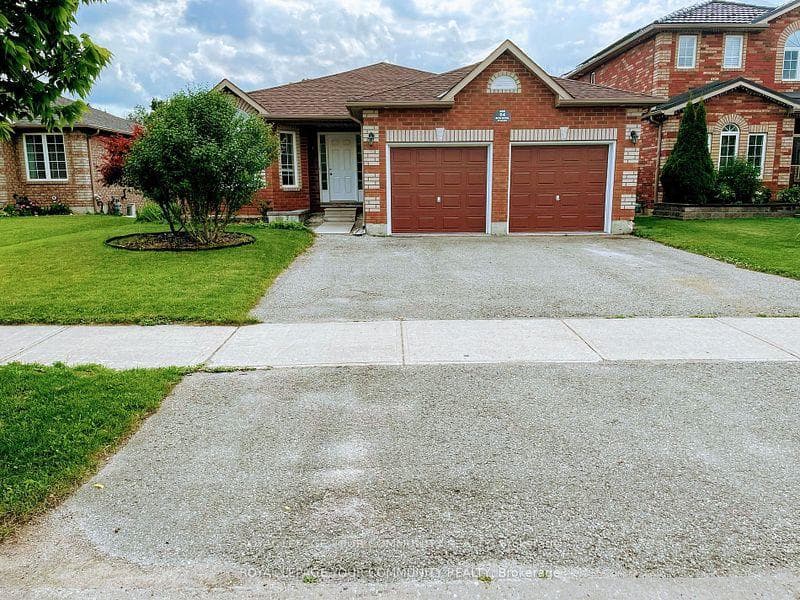 24 Sun King Crescent Unit Bsmt photo 2