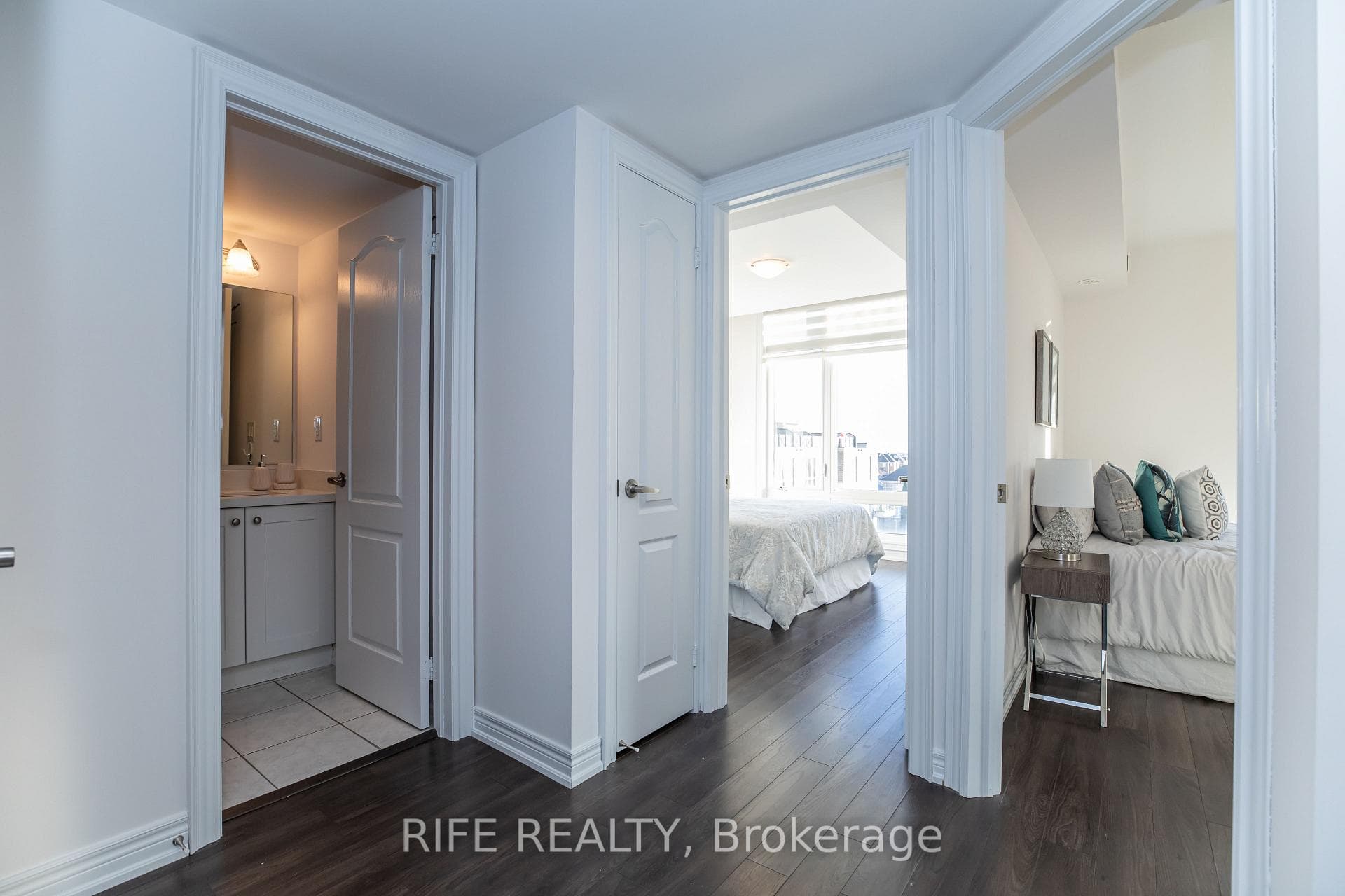 50 Dunsheath Way Unit 604 photo 13