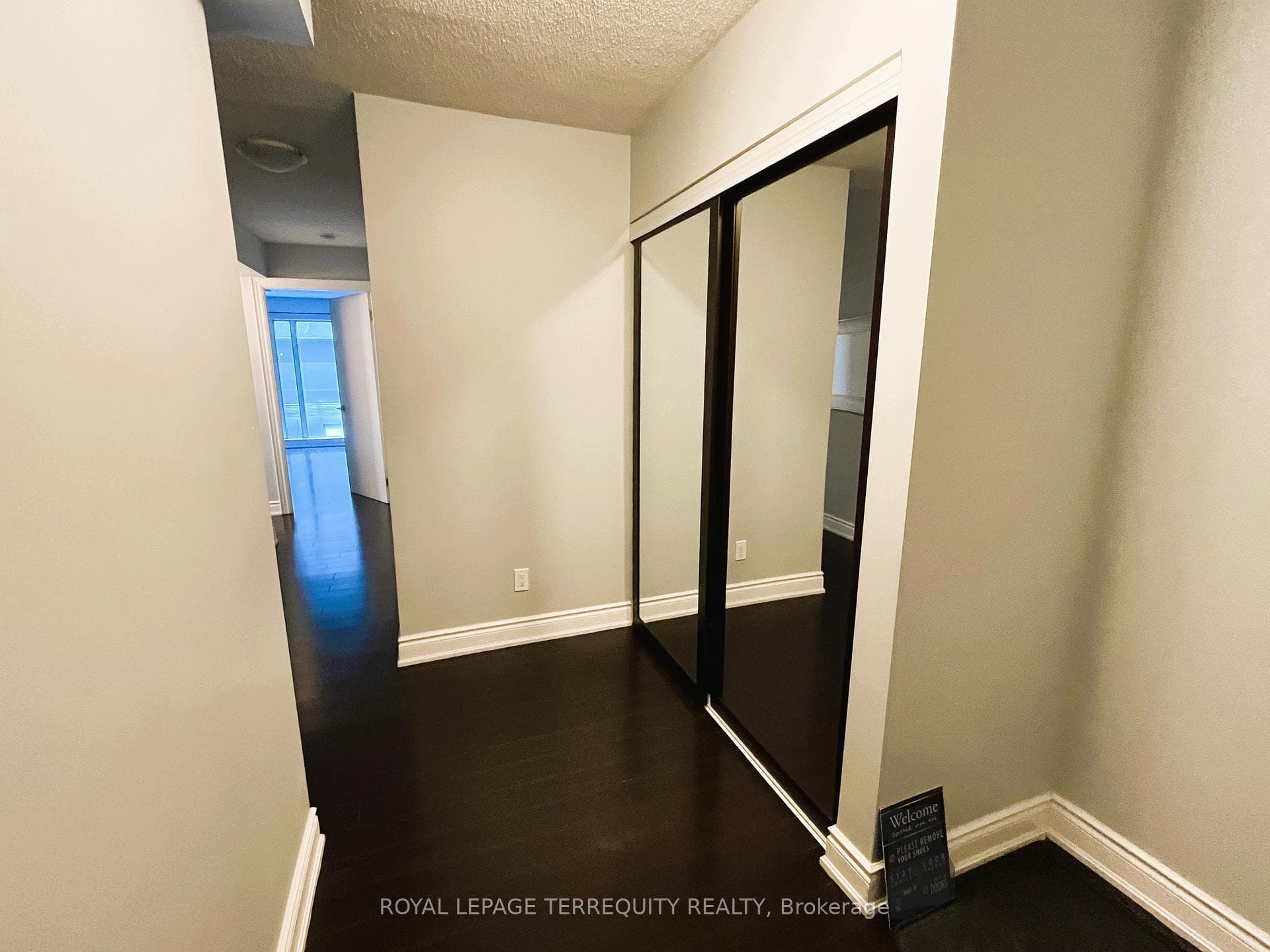 555 Wilson Avenue Unit E318 photo 16