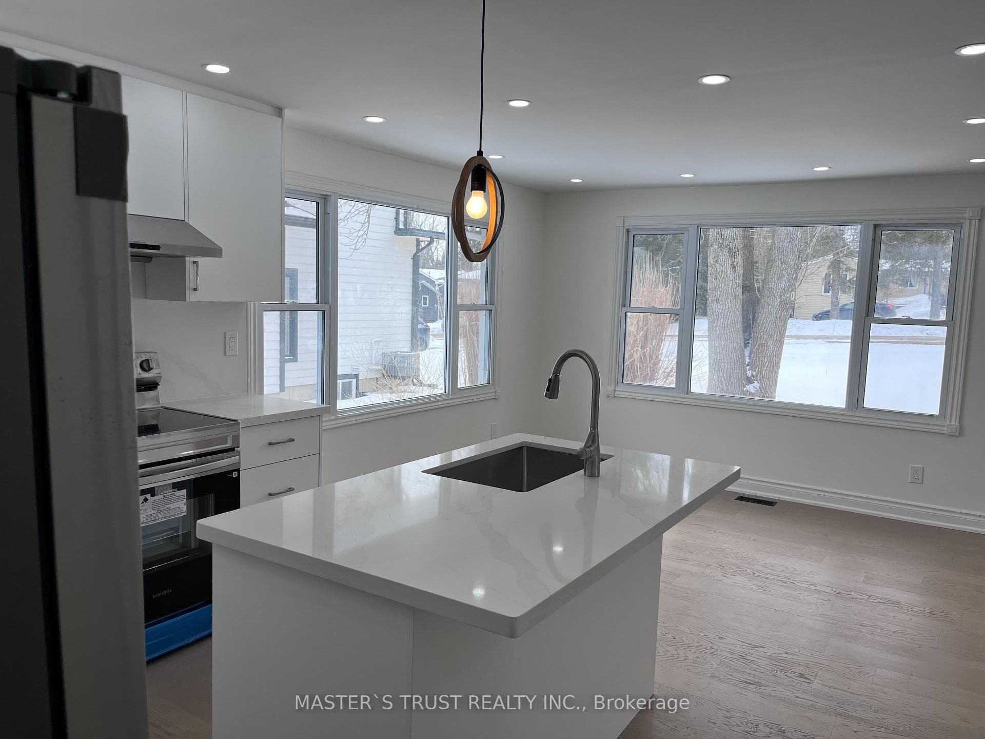 3965 Hilltop Road photo 5